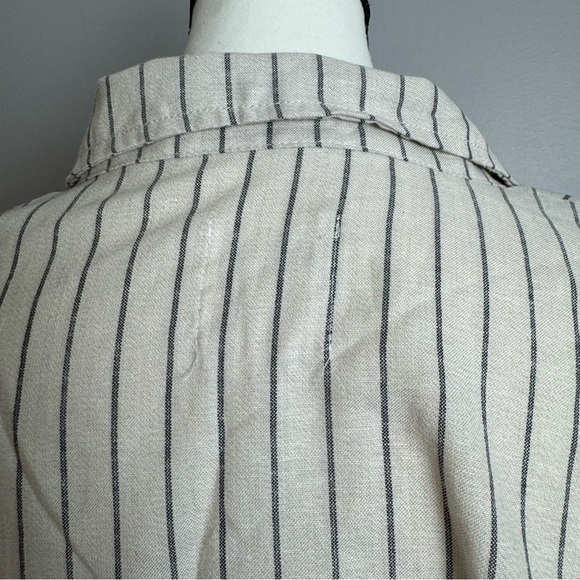 April Kiss linen blend button down striped crop long sleeve shirt - Picture 3 of 12
